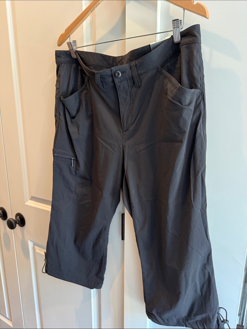 Eddie Bauer Gray Cropped Outdoor Pants